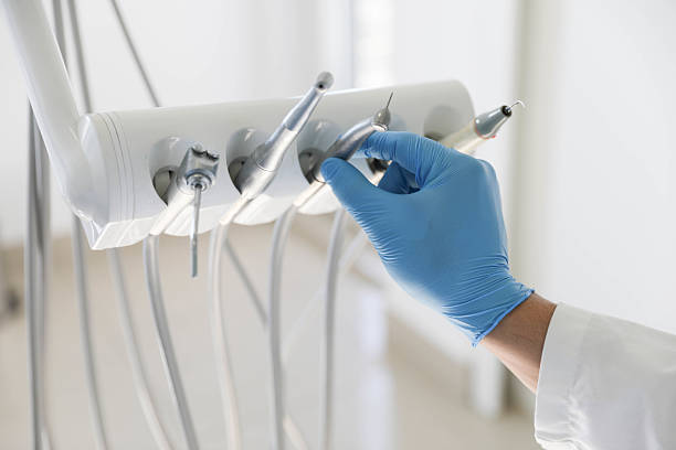Professional Emergency Dentist technician working in Newton Falls, OH